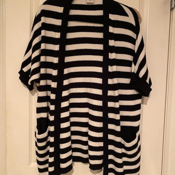 Cabi Whistle Cardigan size small 5289 - Picture 3 of 3